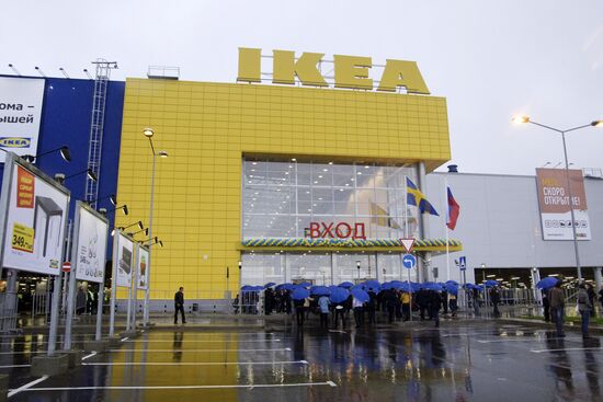 Grand opening of IKEA store in Samara