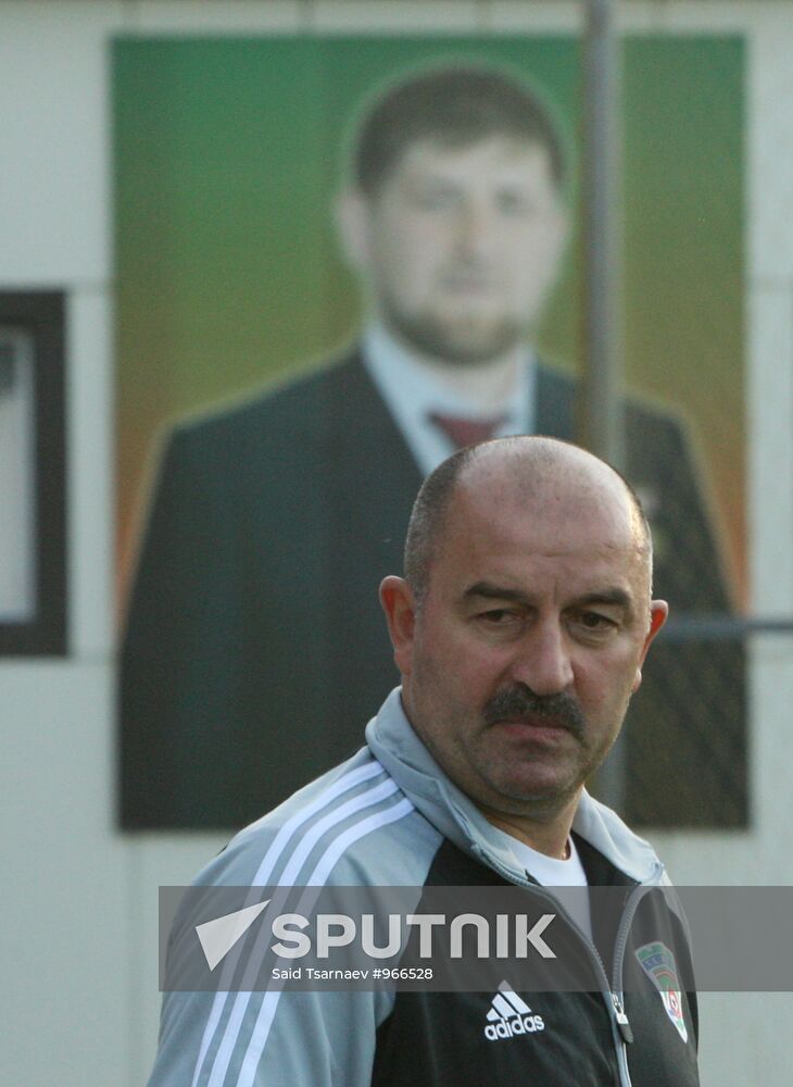 First training of FC "Terek" under direction of S. Cherchhesova