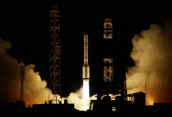 Launch of Proton-M rocket with Mexican satellite QuetzSat-1