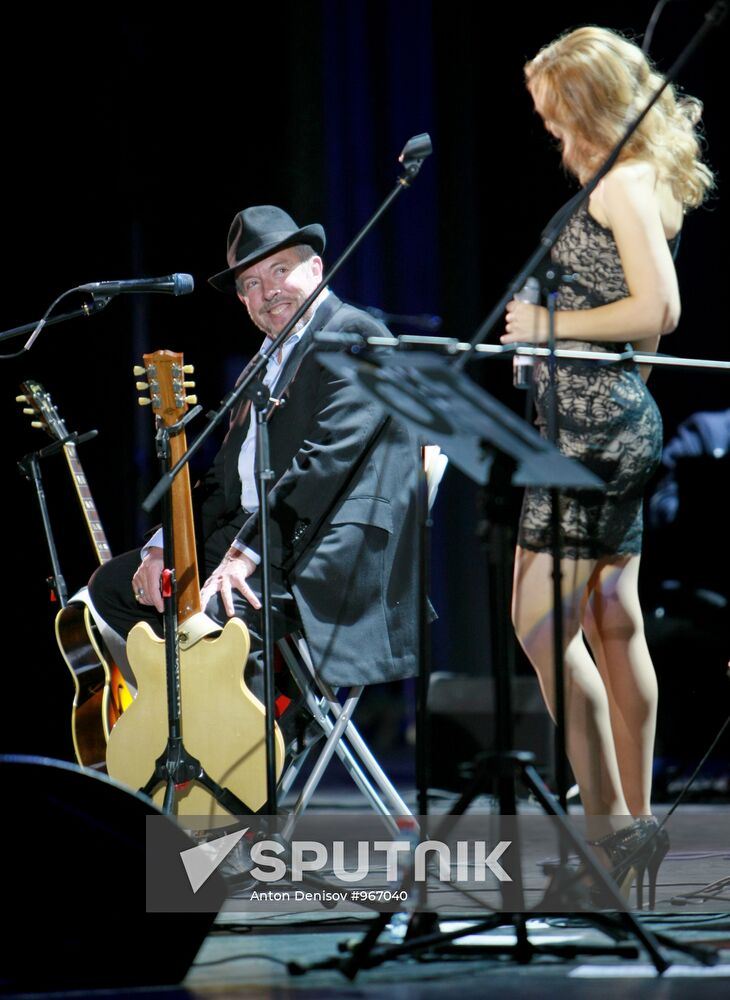 Andrei Makarevich at Time Flies anniversary concert in Moscow