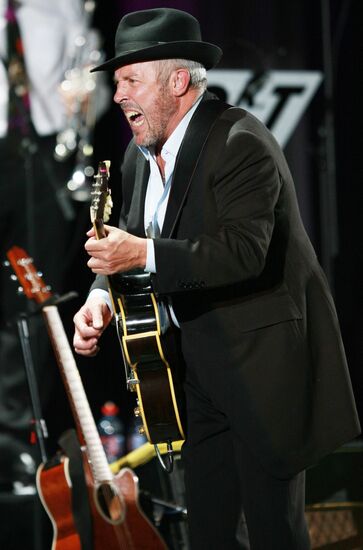 Andrei Makarevich at Time Flies anniversary concert in Moscow