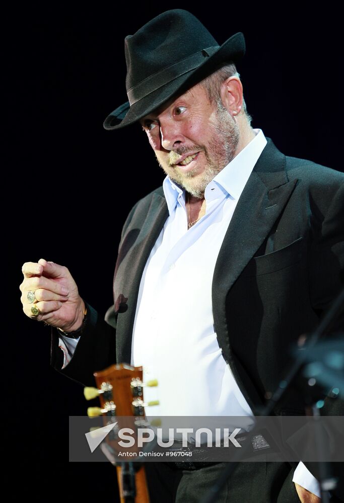 Andrei Makarevich at Time Flies anniversary concert in Moscow