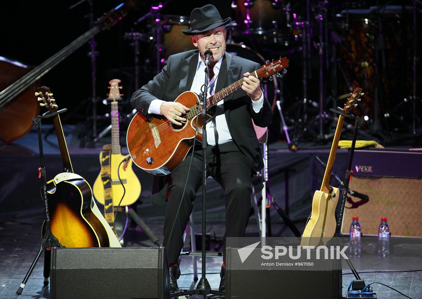 Andrei Makarevich at Time Flies anniversary concert in Moscow