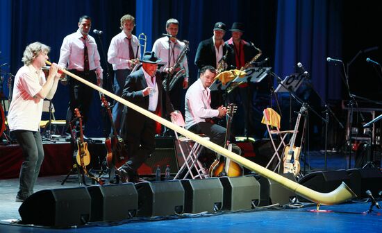 Andrei Makarevich at Time Flies anniversary concert in Moscow