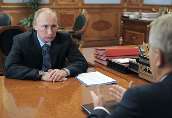 Vladimir Putin meets with Yevgeny Savchenko