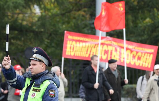 Opposition stages Social March in Moscow
