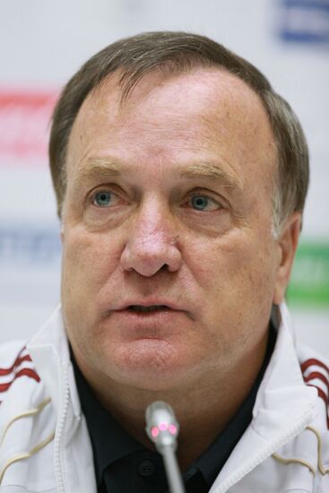Football. Dick Advocaat holds press conference