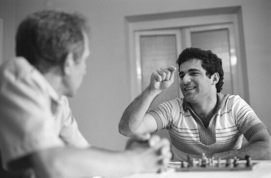 G. Kasparov and A. Nikitin