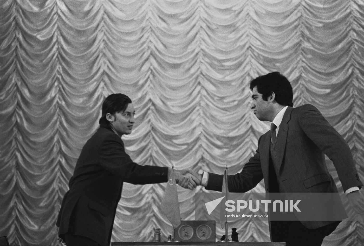 Garry Kasparov and Anatoly Karpov