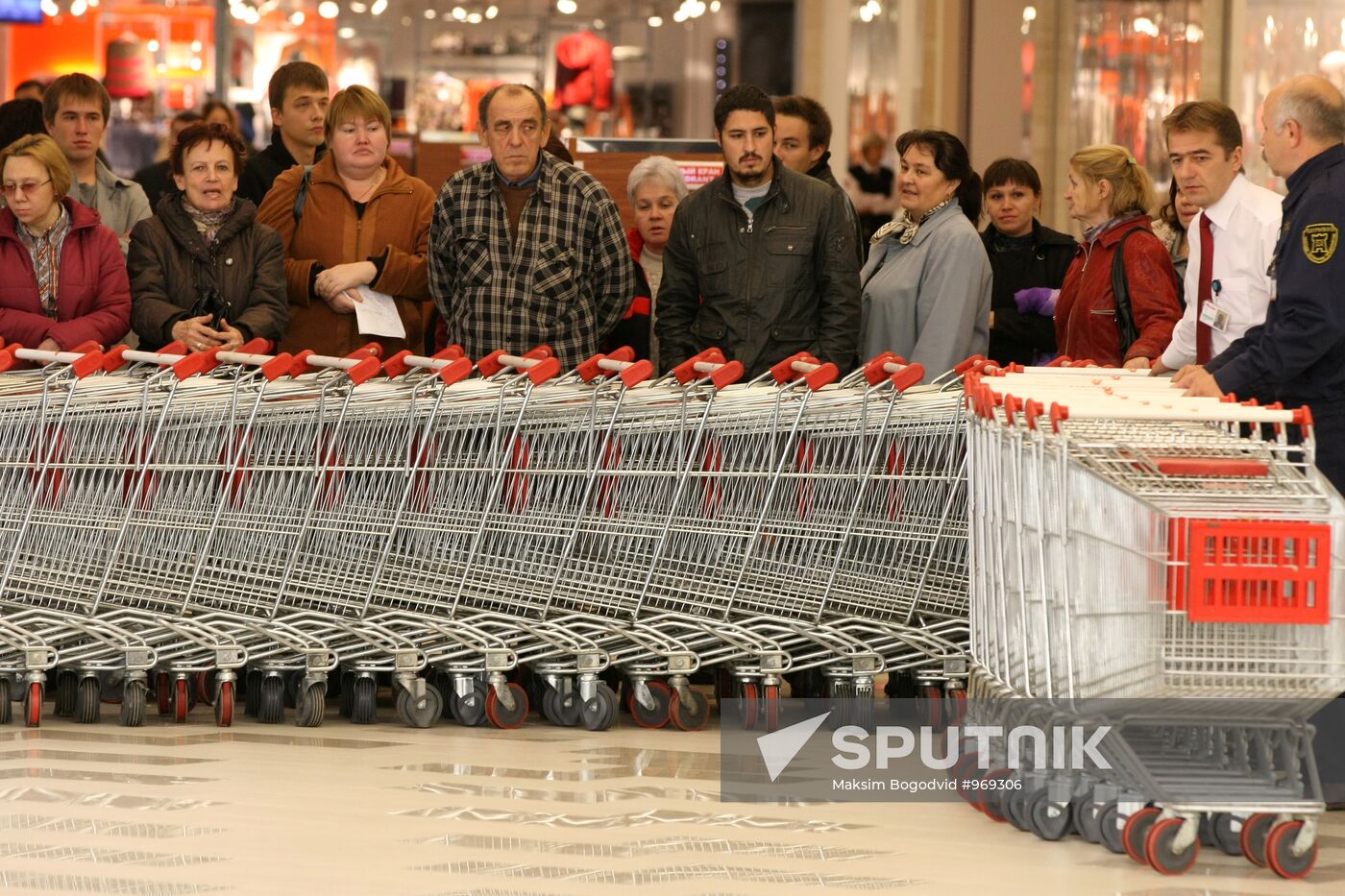 Opening of mega-market "ASHAN Kazan"