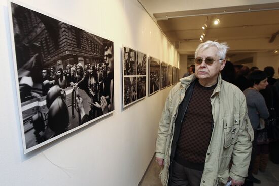 "Invasion of Prague '68" exhibition opens
