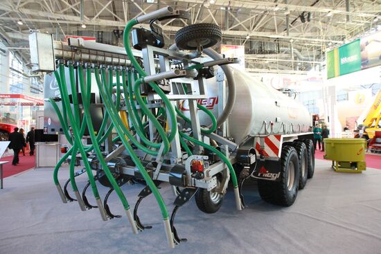 Agro-industrial exhibition "Golden Autumn-2011" opens in Moscow