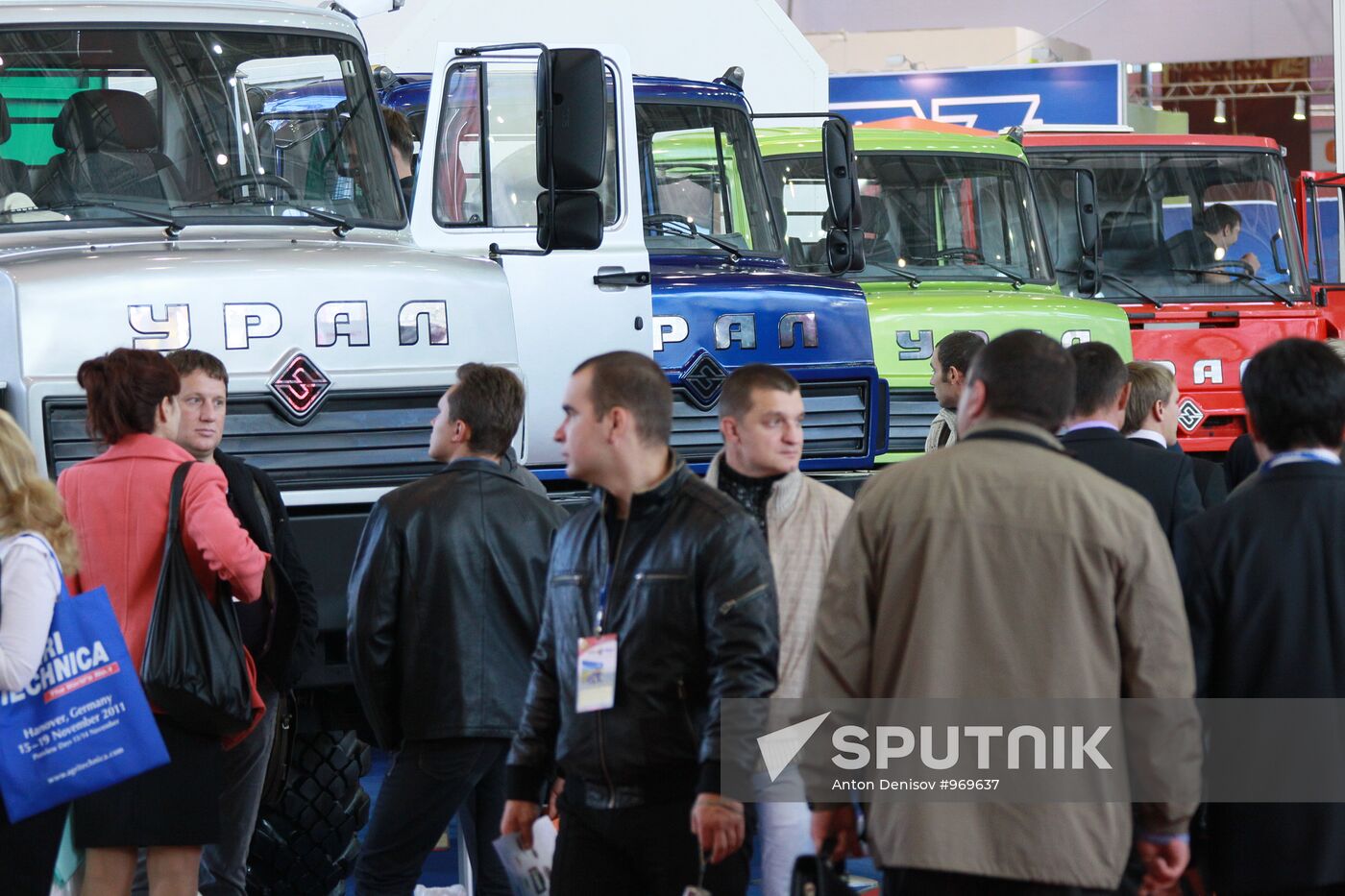 Opening of agro-industrial exhibition "Golden Autumn-2011"