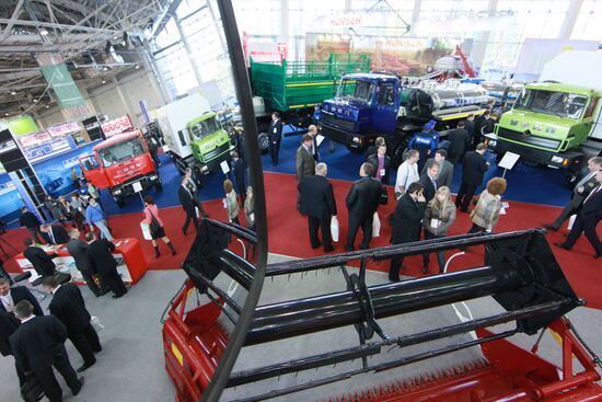Opening of agro-industrial exhibition "Golden Autumn-2011"