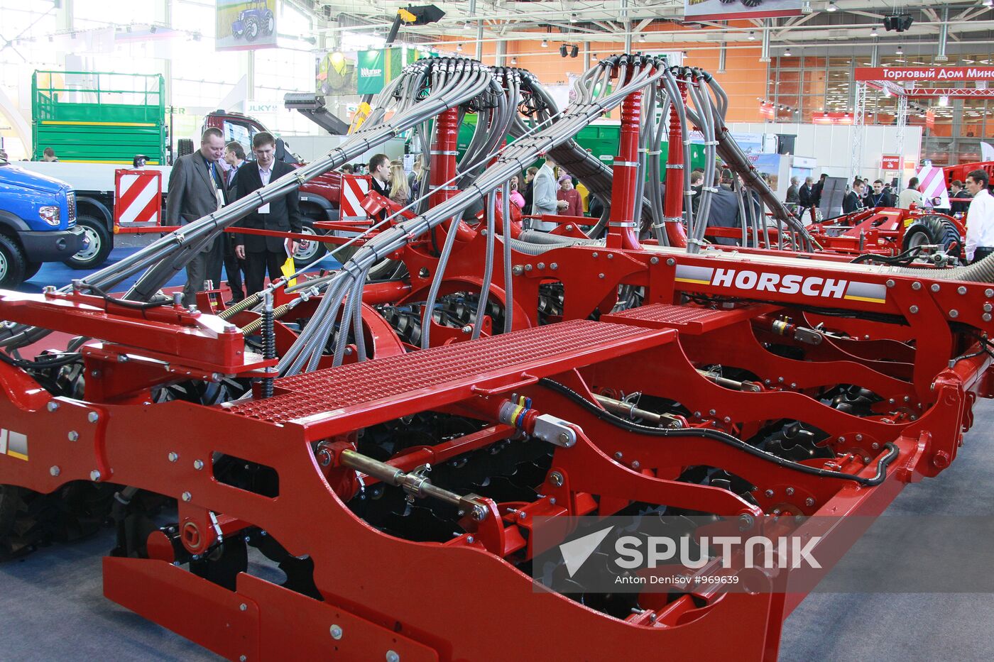 Opening of agro-industrial exhibition "Golden Autumn-2011"