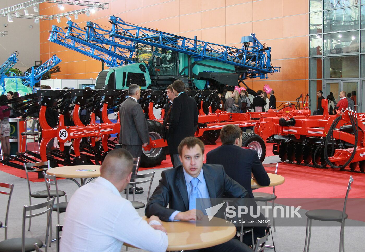 Opening of agro-industrial exhibition "Golden Autumn-2011"