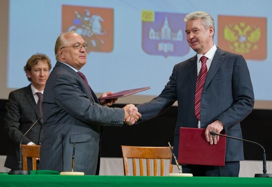 S. Sobyanin at opening of 6th Science Festival