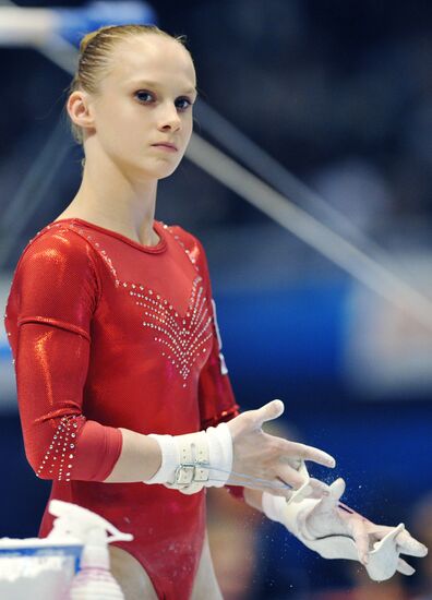 Artistic Gymnastics World Championships 2011. Day Two