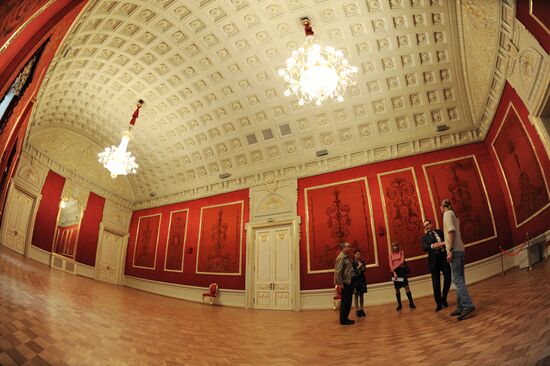 Bolshoi Theater reconstruction works completed in Moscow