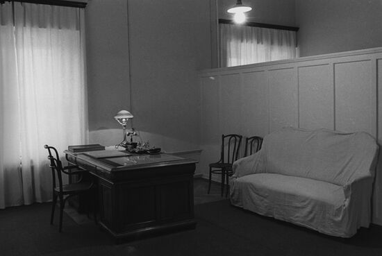 V.Lenin's study in Smolny Institute