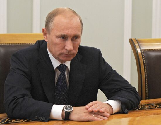 Prime Minister Vladimir Putin meets with Almazbek Atanbayev