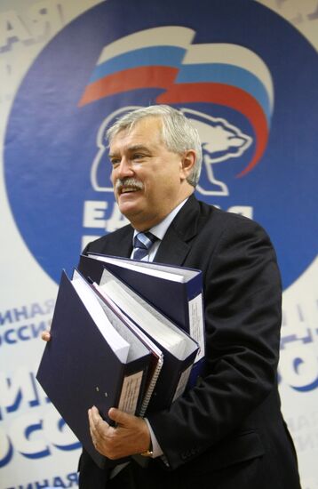 Candidates given certificates for St. Petersburg city parliament
