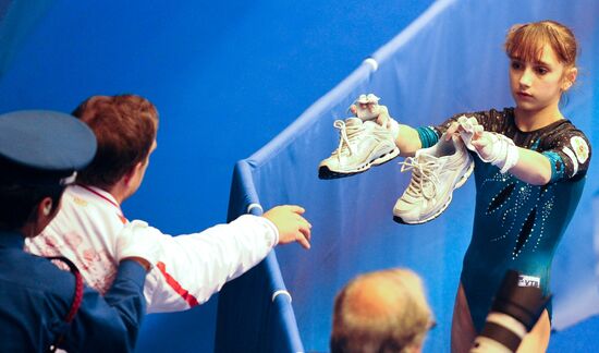 2011 Artistic Gymnastics World Championships. Day Five