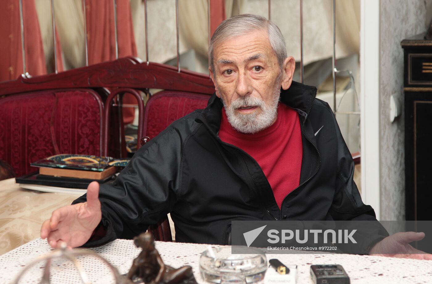 Vakhtang Kikabidze gives interview