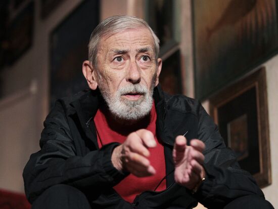 Vakhtang Kikabidze gives interview