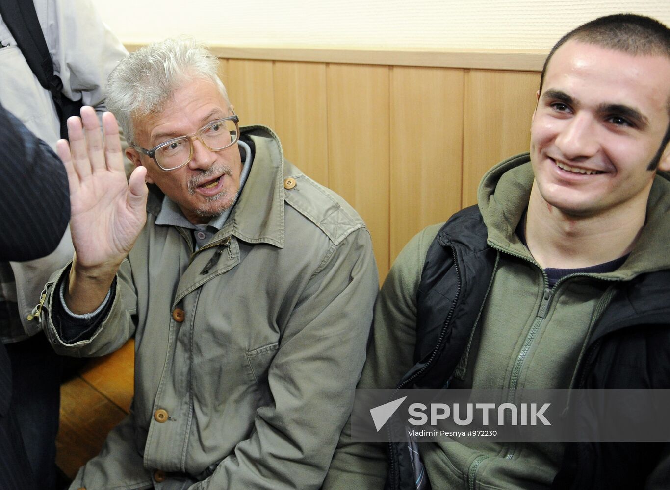 Eduard Limonov called to witness stand