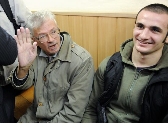 Eduard Limonov called to witness stand