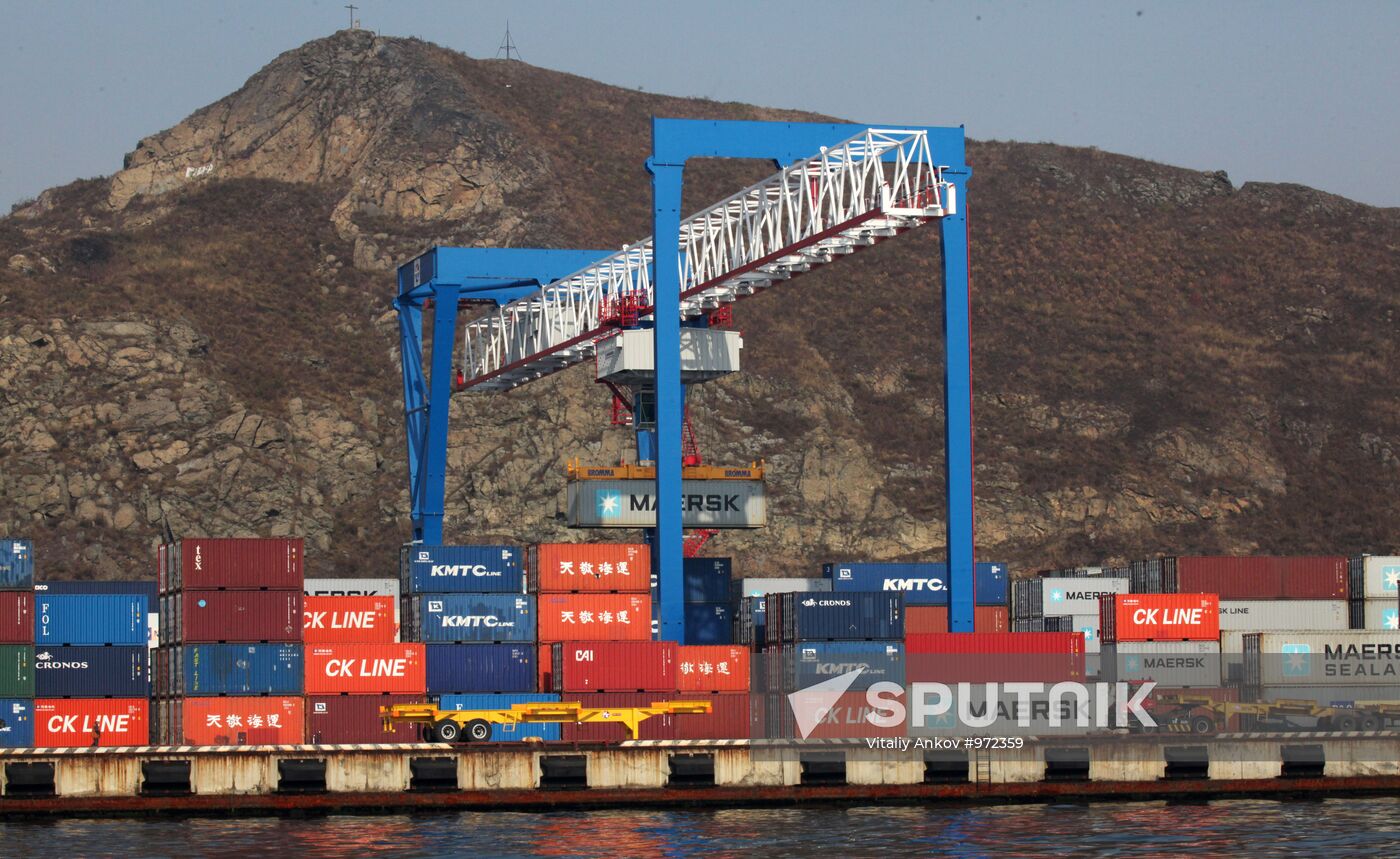 Vladivostok merchant seaport