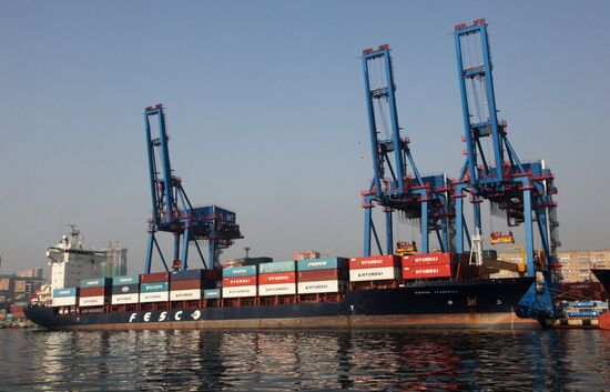 Vladivostok merchant seaport