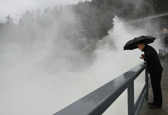 Shore spillway launched at Sayano–Shushenskaya Dam