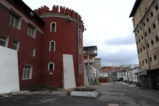 Intercession Day at Butyrskaya prison