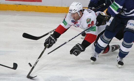 KHL Hockey: Dynamo Moscow vs. Tractor