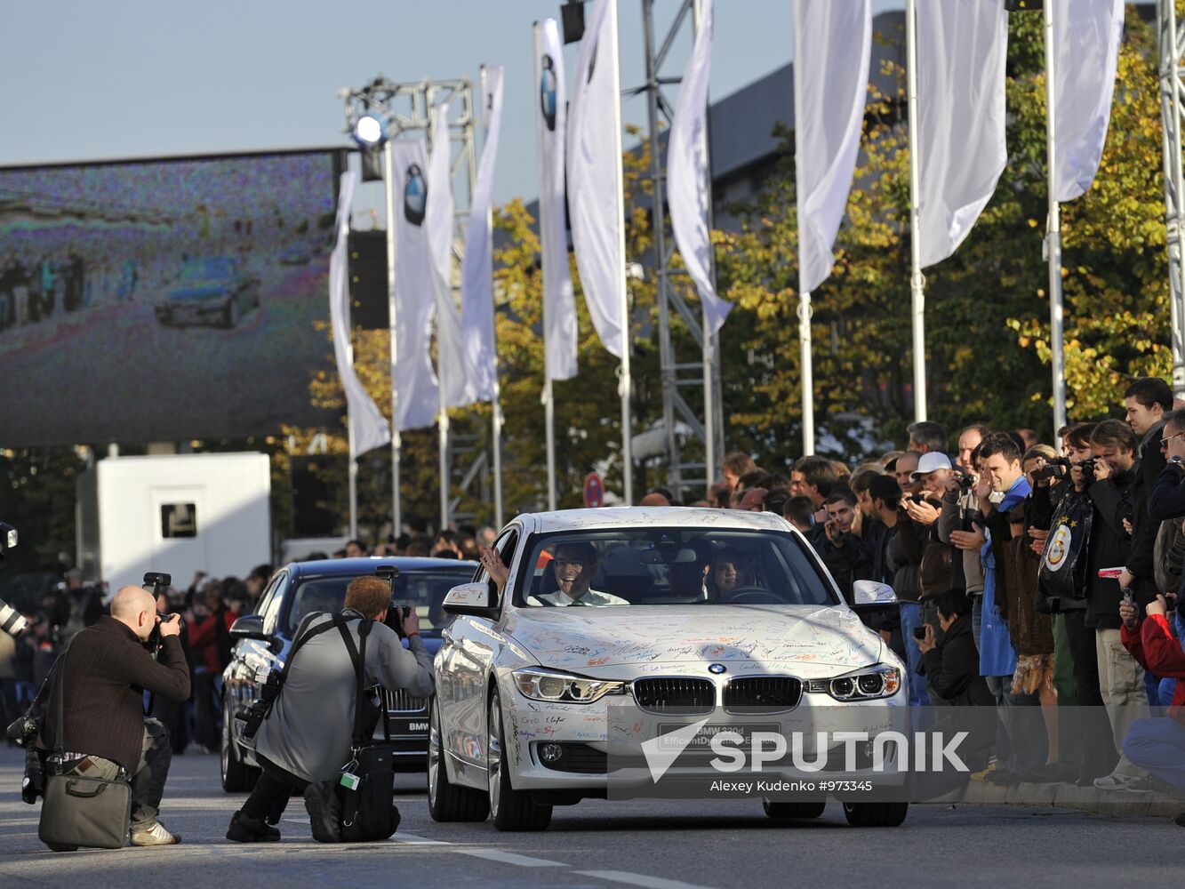 BMW presents new generation 3 series Sedan