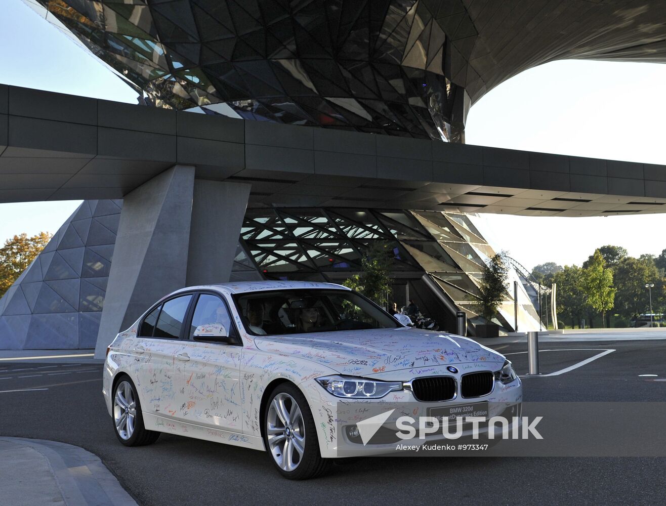BMW presents new generation 3 series Sedan