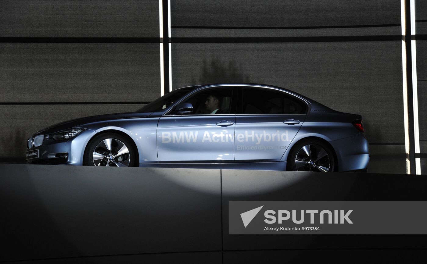 BMW presents new generation 3rd series Sedan