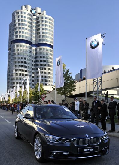 BMW presents new generation 3rd series Sedan