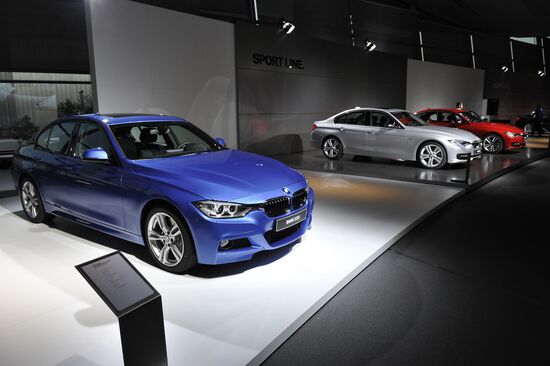 BMW presents new generation 3 series Sedan