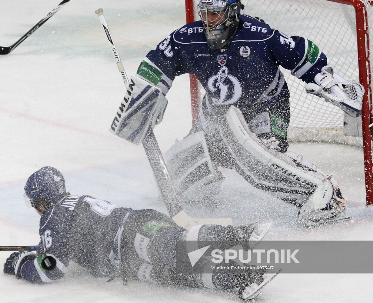 KHL Hockey: Dynamo Moscow vs. Tractor