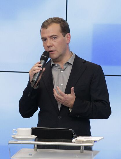 Dmitry Medvedev meets with his supporters