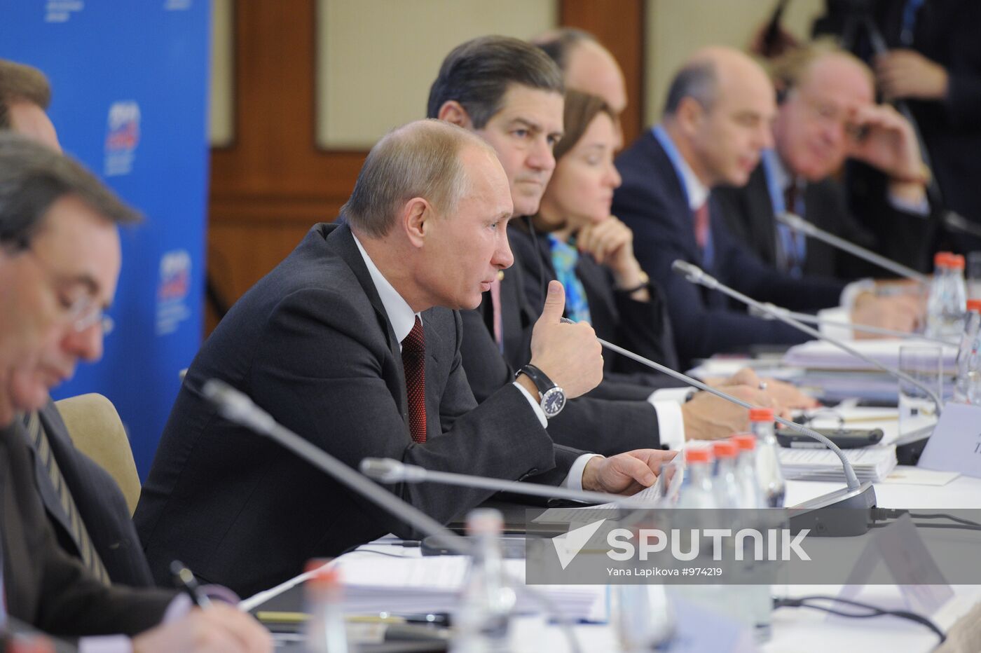 Vladimir Putin attends plenary meeting of Consultative Council