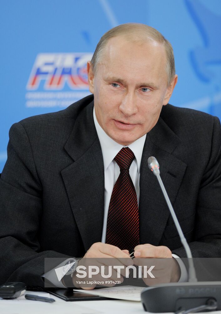 Vladimir Putin attends plenary meeting of Consultative Council