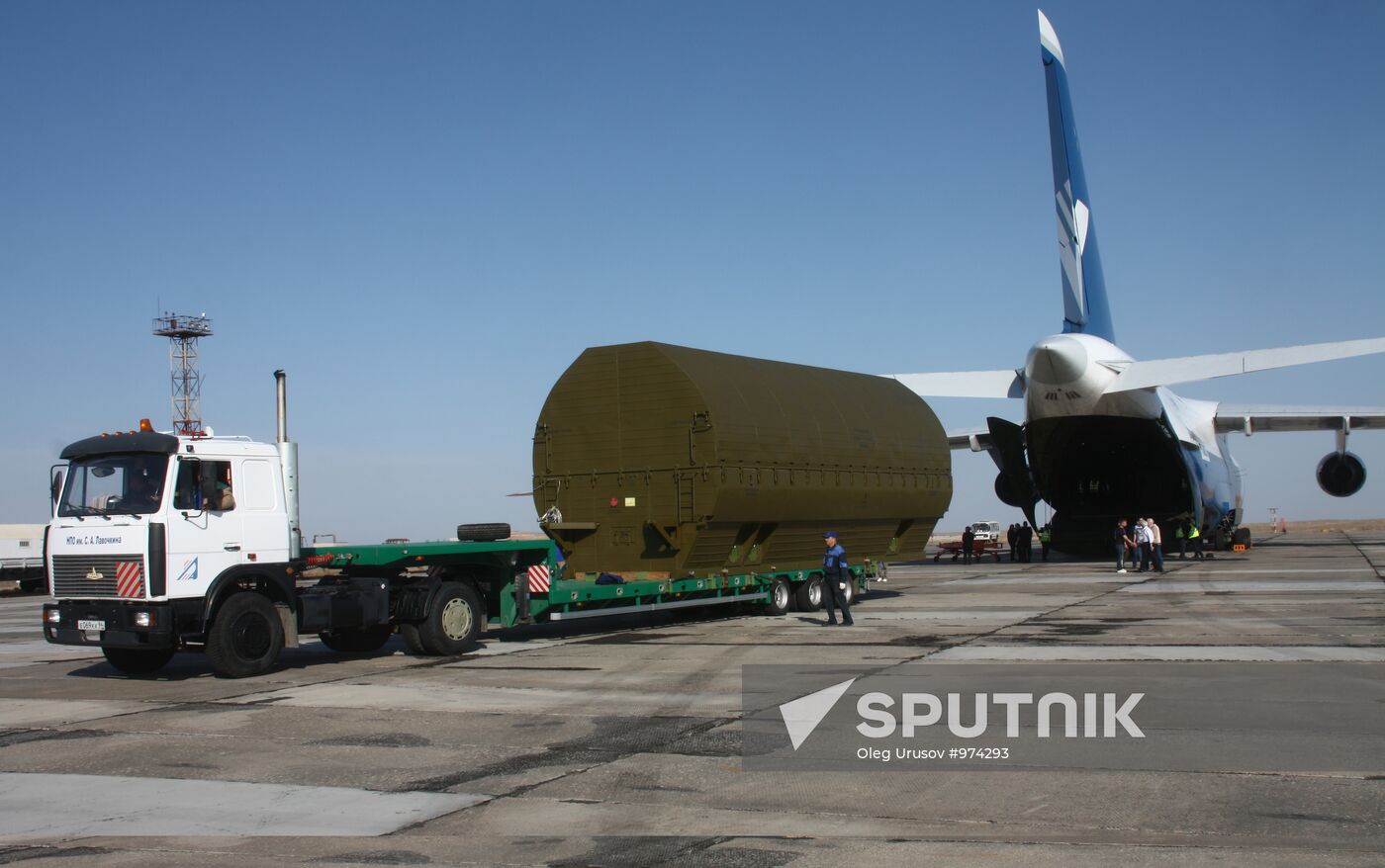 Fobos-Grunt spacecraft transported to Baikonur space center
