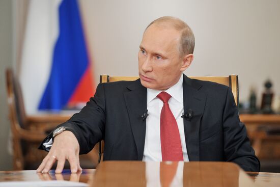 Vladimir Putin gives interview to Russia's central TV channels