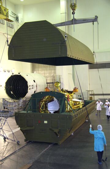 Fobos-Grunt spacecraft at Baikonur space center