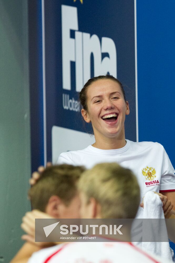 2011 World Swimming Cup Third round. Preliminary heats