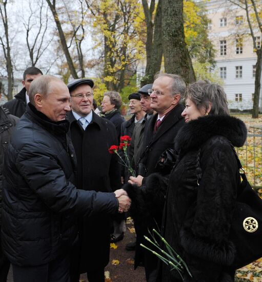 Vladimir Putin on working trip to North Western Federal District